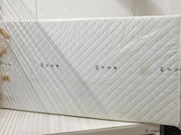 Matras - afbeelding 1 van  1