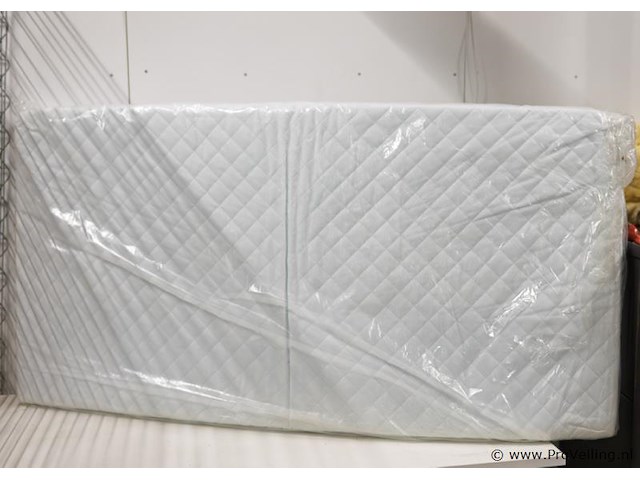 Matras - afbeelding 1 van  1