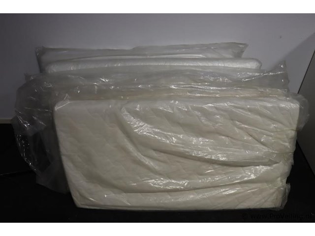 Matrassen - 5 stuks - afbeelding 1 van  4