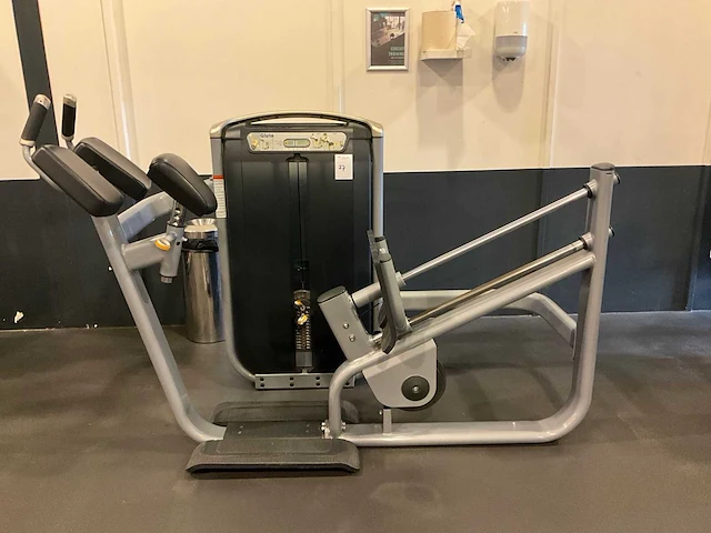 Matrix glute machine - afbeelding 2 van  8
