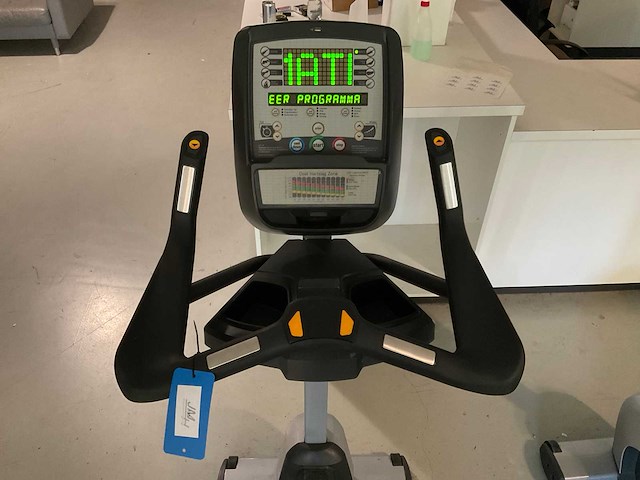 Matrix hure-3x-01-c spinningbike - afbeelding 3 van  4