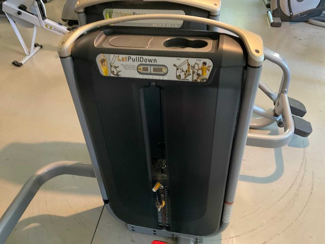 Matrix lat pull down - afbeelding 2 van  3