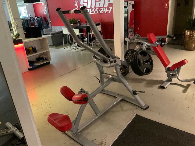 Matrix lat pull down - afbeelding 2 van  3