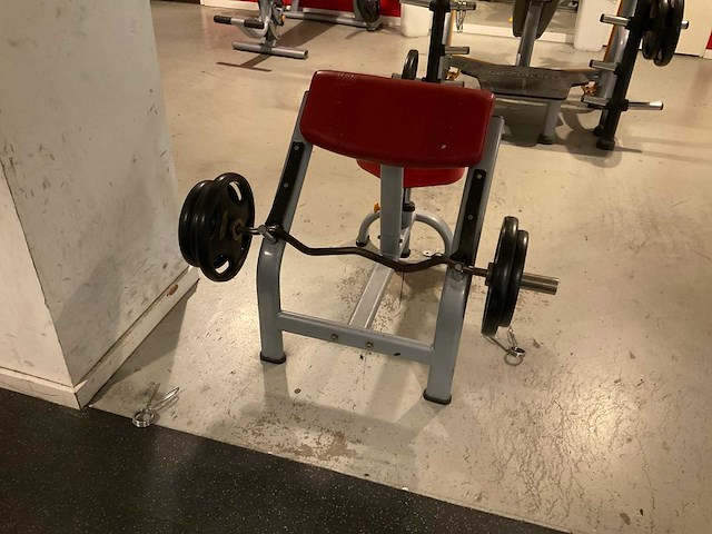 Matrix preacher curl bank - afbeelding 4 van  4