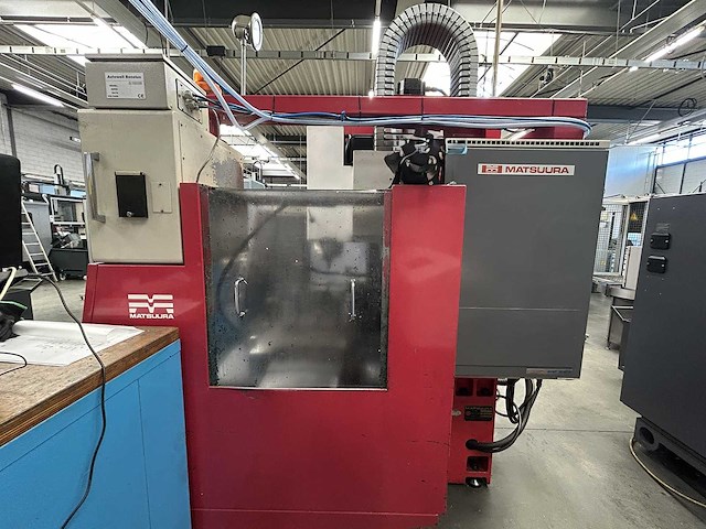 Matsuura - 1990 - mc-510v - verticale machinecentra met 20 gereedschapopnames - afbeelding 16 van  22