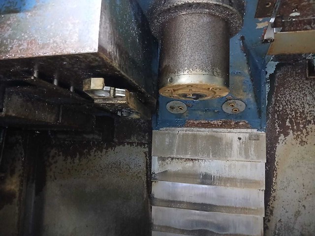 Matsuura - 2003 - v plus 800 - cnc freesmachine - afbeelding 22 van  25