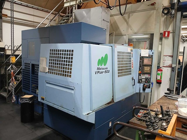 Matsuura - 2003 - v plus 800 - cnc freesmachine - afbeelding 1 van  25
