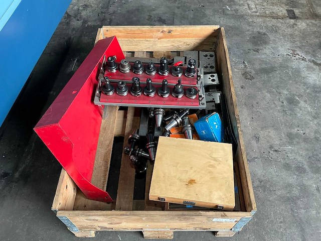 Matsuura - 2005 - v.plus 550 - verticale machinecentra - afbeelding 14 van  14