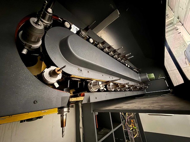 Matsuura - fx-10 - 4-axis machining center - 2015 - afbeelding 4 van  17