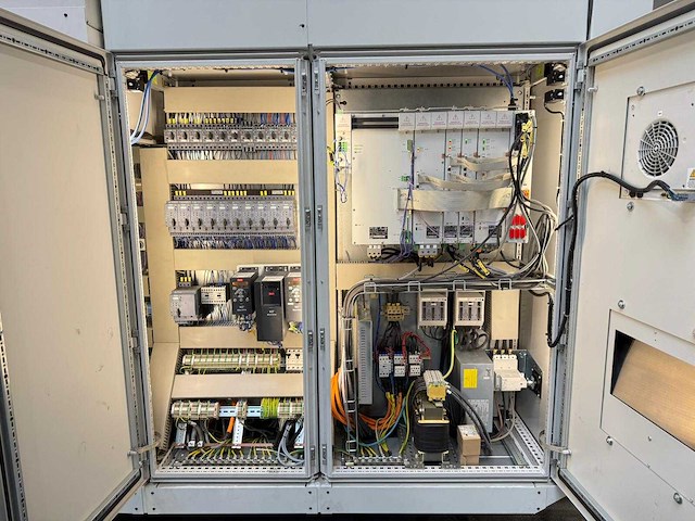 Matsuura - fx-10 - 4-axis machining center - 2015 - afbeelding 6 van  17