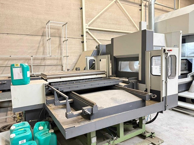 Matsuura - fx-10 - 4-axis machining center - 2015 - afbeelding 17 van  17