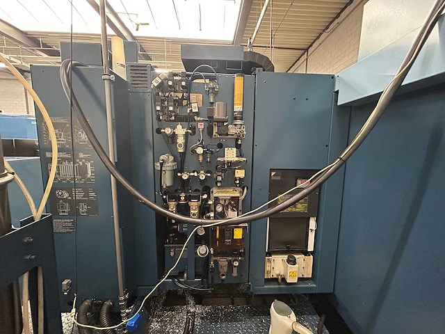 Matsuura _ yaskawa - 2004-2016 - mam72-25v _ dx 200 - verticale machinecentra - afbeelding 19 van  56