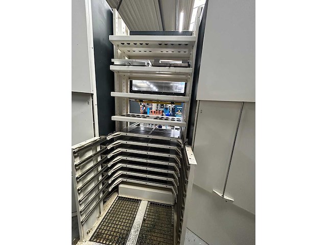 Matsuura _ yaskawa - 2004-2016 - mam72-25v _ dx 200 - verticale machinecentra - afbeelding 33 van  56