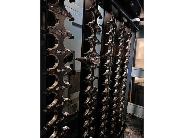 Matsuura _ yaskawa - 2004-2016 - mam72-25v _ dx 200 - verticale machinecentra - afbeelding 56 van  56