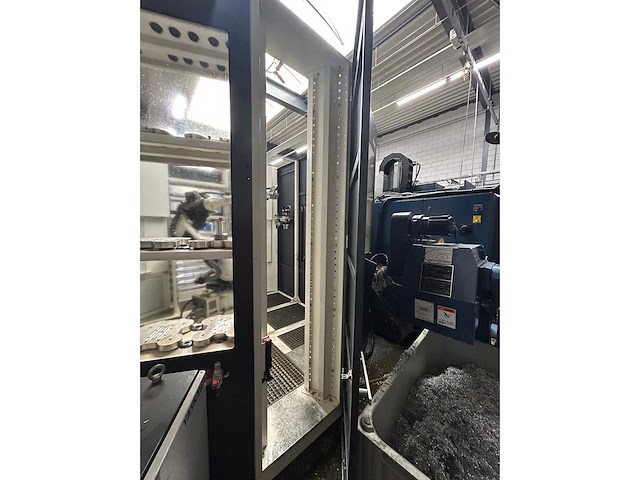 Matsuura _ yaskawa - 2004-2016 - mam72-25v _ dx 200 - verticale machinecentra - afbeelding 28 van  45