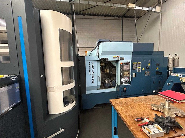 Matsuura _ yaskawa - 2004-2016 - mam72-25v _ dx 200 - verticale machinecentra - afbeelding 37 van  45