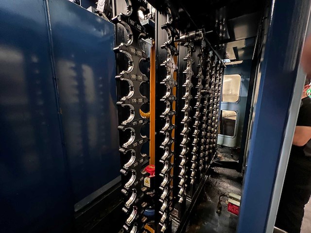 Matsuura _ yaskawa - 2004-2016 - mam72-25v _ dx 200 - verticale machinecentra - afbeelding 43 van  45