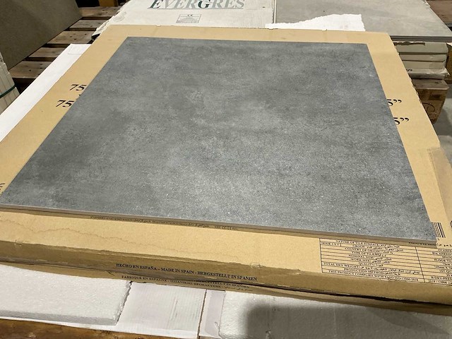Matt grey 600x600 vloertegel 42m² - afbeelding 3 van  9