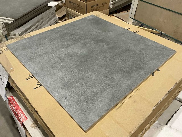 Matt grey 600x600 vloertegel 42m² - afbeelding 4 van  9