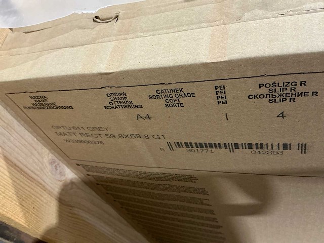 Matt grey 600x600 vloertegel 42m² - afbeelding 8 van  9