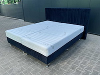 Matt sleep velvet blauw 200x180 - bed - afbeelding 1 van  17