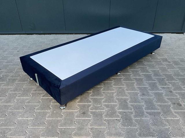 Matt sleep velvet blauw 200x180 - bed - afbeelding 16 van  17