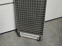 Mattenklopper, carrera - afbeelding 2 van  3
