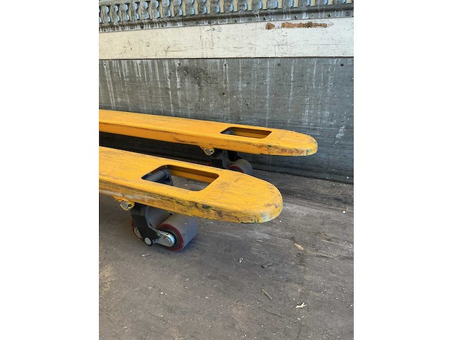 Mattral hand hydraulische palletwagen - 2ton - afbeelding 7 van  8