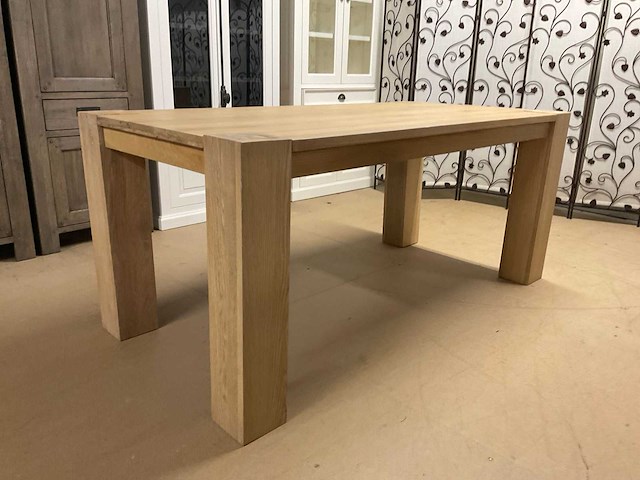 Maud eetkamertafel - afbeelding 2 van  9