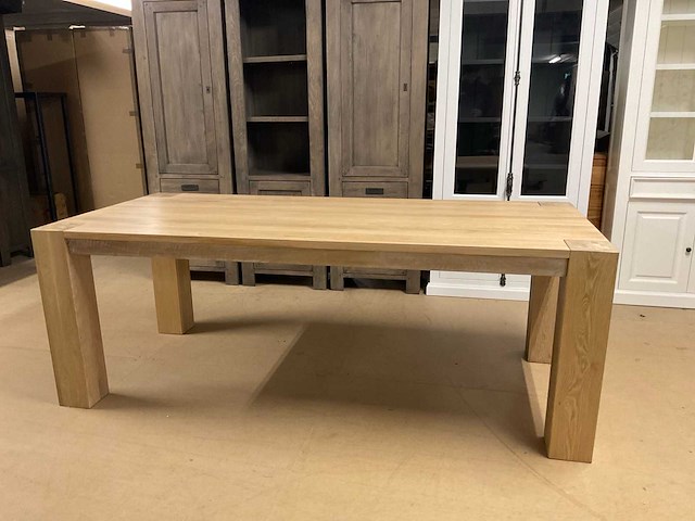 Maud eetkamertafel - afbeelding 8 van  11