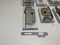 Mauer diverse sloten (13x) - afbeelding 5 van  14