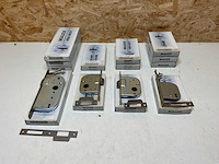 Mauer diverse sloten (13x) - afbeelding 1 van  14