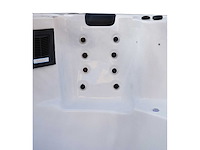 Mawialux 11-persoons zwemspa met balboa en wifi (bomvol opties) - keuze uit 2 kuip kleuren - afbeelding 84 van  147