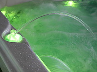 Mawialux 5-persoons buitenspa met balboa en wifi (bomvol opties en 140 massage jets) - grijze binnenkuip - afbeelding 14 van  98