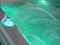 Mawialux 5-persoons buitenspa met balboa en wifi (bomvol opties en 140 massage jets) - grijze binnenkuip - afbeelding 15 van  98