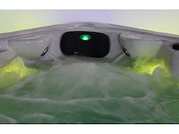 Mawialux 5-persoons buitenspa met balboa en wifi (bomvol opties en 140 massage jets) - grijze binnenkuip - afbeelding 90 van  98
