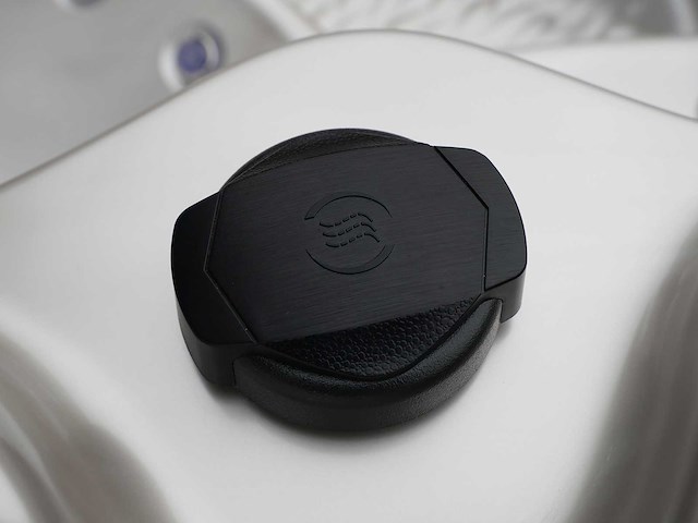 Mawialux 5-persoons buitenspa met balboa en wifi (bomvol opties en 140 massage jets) - grijze binnenkuip - afbeelding 72 van  160