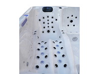 Mawialux 5-persoons buitenspa met balboa en wifi (bomvol opties en 140 massage jets) - keuze uit 3 kuip kleuren - afbeelding 34 van  207