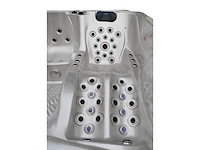 Mawialux 5-persoons buitenspa met balboa en wifi (bomvol opties en 140 massage jets) - keuze uit 3 kuip kleuren - afbeelding 142 van  207