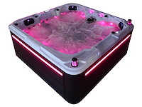 Mawialux 5-persoons buitenspa met balboa en wifi (bomvol opties en 83 massage jets) - keuze uit 3 kuip kleuren - afbeelding 20 van  171