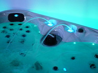 Mawialux 5-persoons buitenspa met balboa en wifi (bomvol opties en 83 massage jets) - keuze uit 3 kuip kleuren - afbeelding 38 van  171