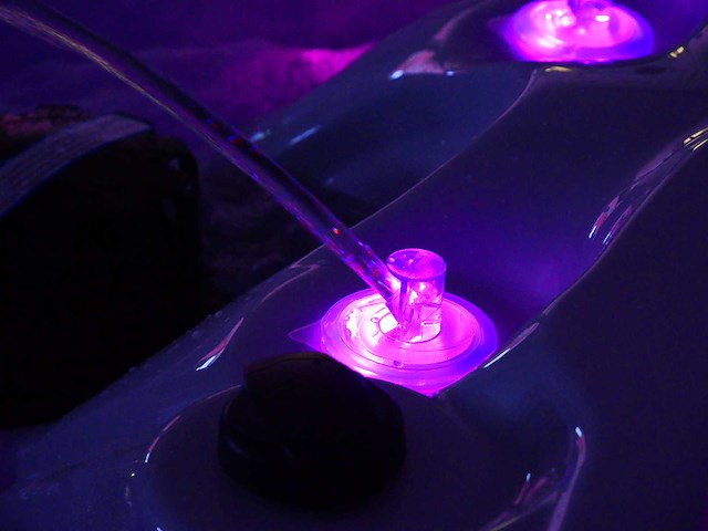 Mawialux 5-persoons buitenspa met balboa en wifi (bomvol opties en 83 massage jets) - keuze uit 3 kuip kleuren - afbeelding 49 van  171