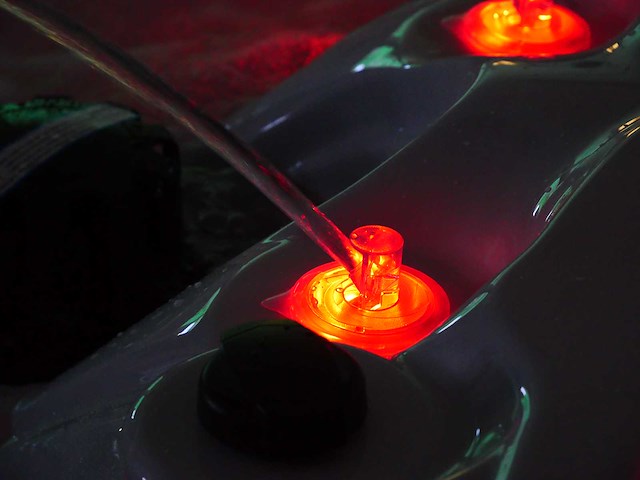 Mawialux 5-persoons buitenspa met balboa en wifi (bomvol opties en 83 massage jets) - keuze uit 3 kuip kleuren - afbeelding 50 van  171