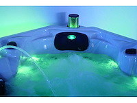 Mawialux 5-persoons buitenspa met balboa en wifi (bomvol opties en 83 massage jets) - keuze uit 3 kuip kleuren - afbeelding 70 van  171