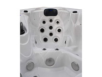 Mawialux 5-persoons buitenspa met balboa en wifi (bomvol opties en 83 massage jets) - keuze uit 3 kuip kleuren - afbeelding 118 van  171