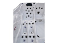 Mawialux 5-persoons buitenspa met balboa en wifi (bomvol opties en 83 massage jets) - keuze uit 3 kuip kleuren - afbeelding 121 van  171