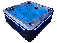 Mawialux 5-persoons buitenspa met balboa en wifi (bomvol opties en 83 massage jets) - keuze uit 3 kuip kleuren - afbeelding 17 van  145