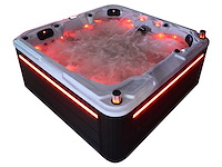 Mawialux 5-persoons buitenspa met balboa en wifi (bomvol opties en 83 massage jets) - keuze uit 3 kuip kleuren - afbeelding 22 van  145