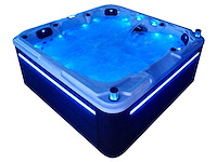 Mawialux 5-persoons buitenspa met balboa en wifi (bomvol opties en 83 massage jets) - keuze uit 3 kuip kleuren - afbeelding 23 van  145