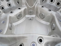 Mawialux 5-persoons buitenspa met balboa en wifi (bomvol opties en 83 massage jets) - keuze uit 3 kuip kleuren - afbeelding 60 van  145